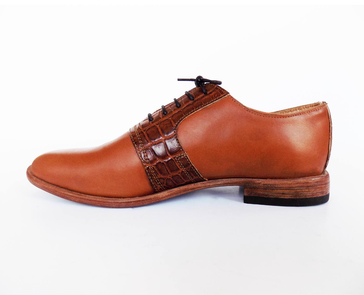 Fanaka Leather and Crocodile Lace-Up Shoe - Image 4