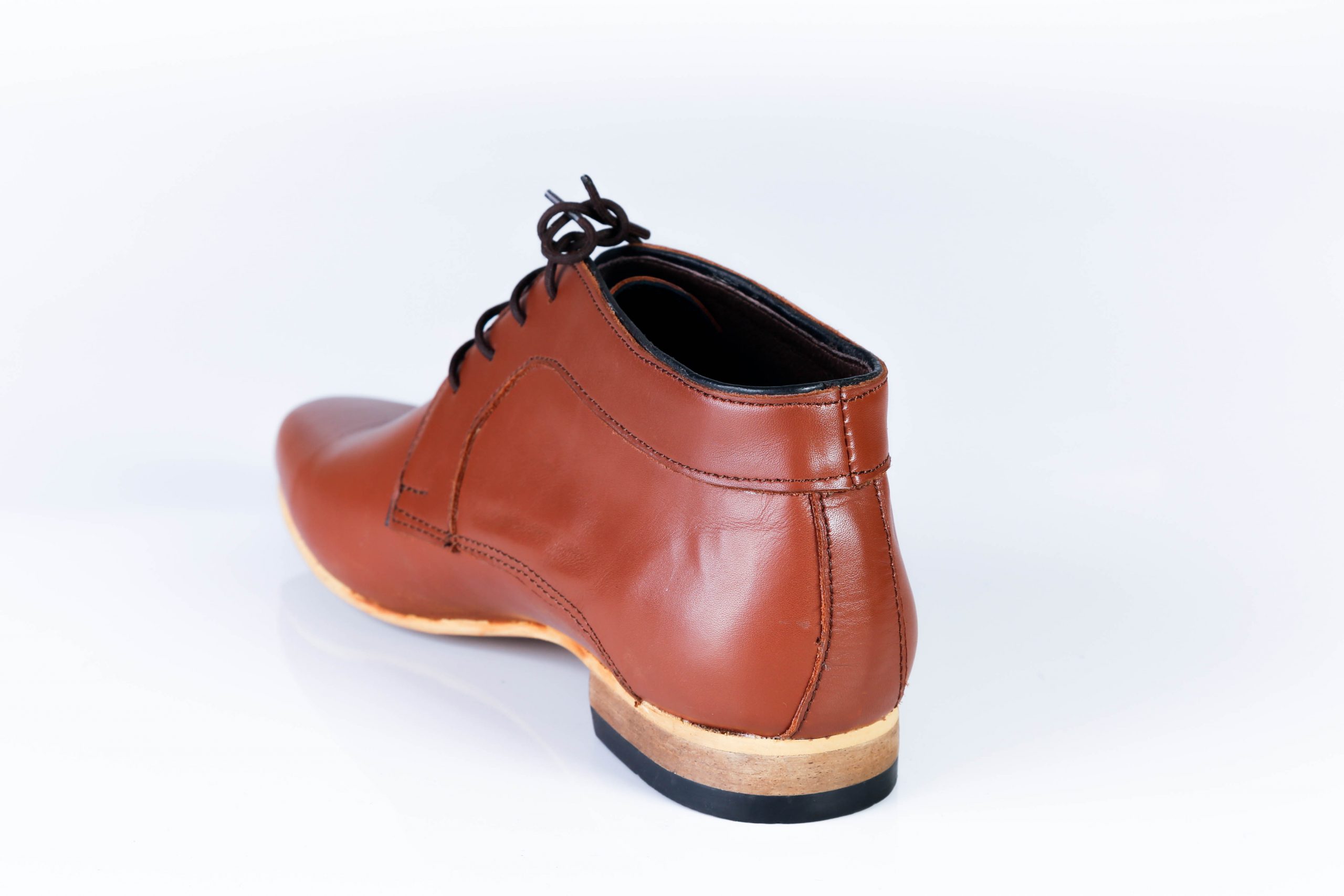 Ankle boot with binding classic shape - Image 3